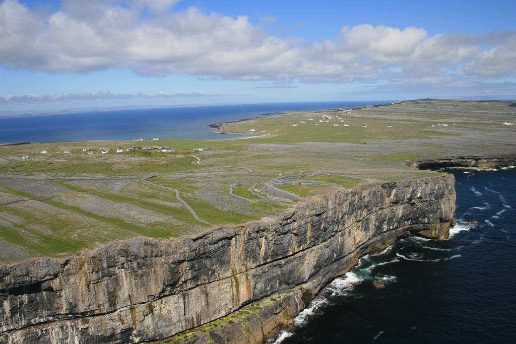 Aran Islands Hotel Kilronan  Eksteriør bilde