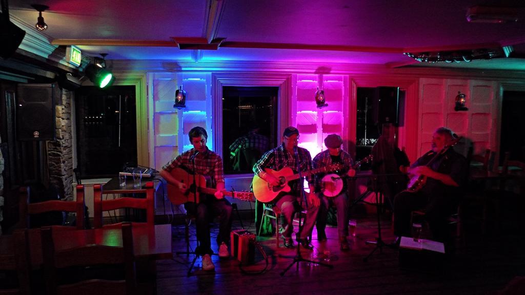 Aran Islands Hotel Kilronan  Eksteriør bilde